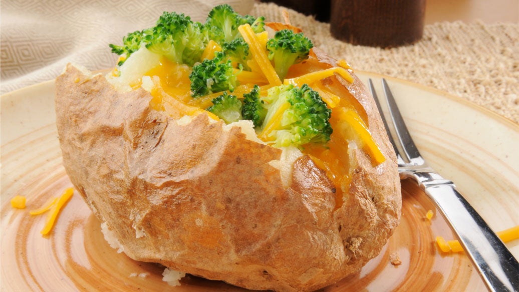 Broc ’n Cheese Dinner Jacket Potatoes
