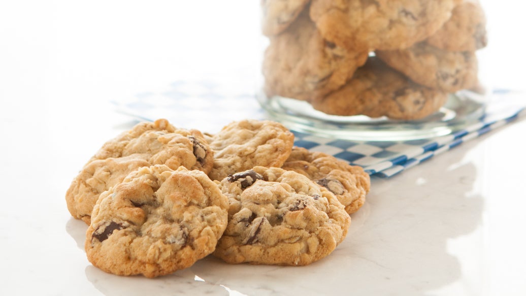 Chocolate Chip Oatmeal Cookies