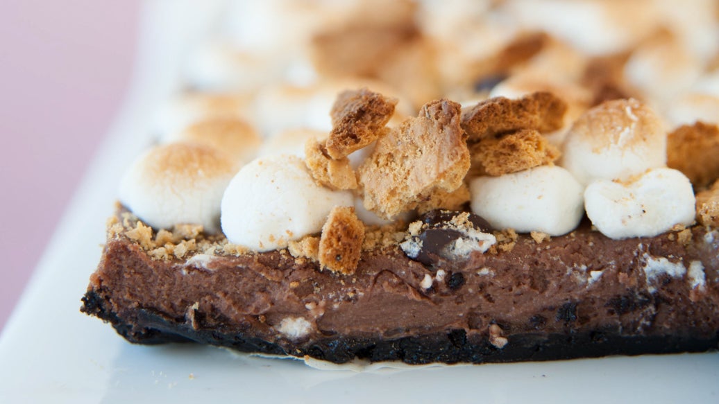 Chocolate S’more Cheesecake Bites