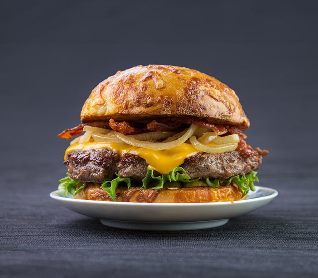 Sweet ‘n Garlicky Bacon Burgers