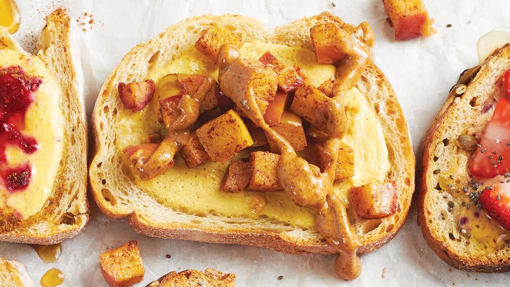 Baked Apple Cinnamon Yogurt Toast