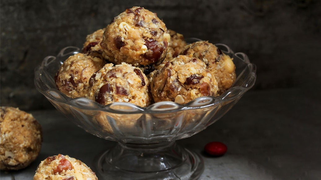 No Bake Berry Power Balls