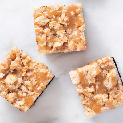 Pumpkin Cheesecake Streusel Squares