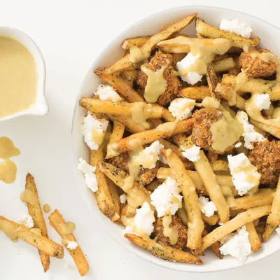 Popcorn Chicken Poutine