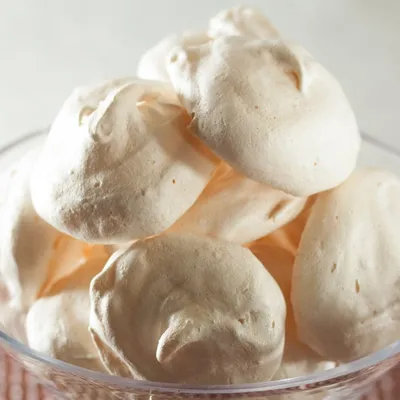 Almond Meringue Kisses