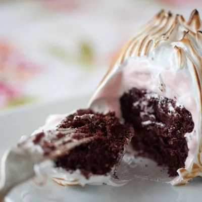 Baked Alaska Cupcakes