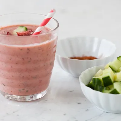 Raging Cajun Strawberry & Cool-as-a-Cucumber Smoothie