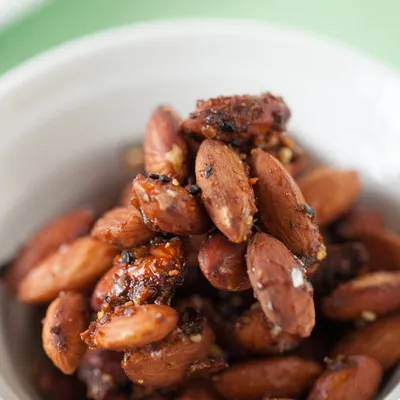 3 Onion Roasted Almonds