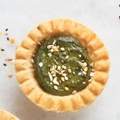 Everything Bagel Spinach & Avocado Tarts