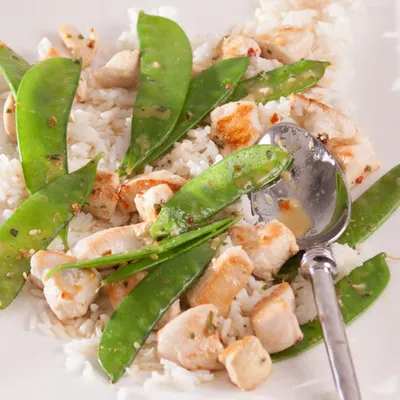 Chicken and Snow Pea Stir-fry