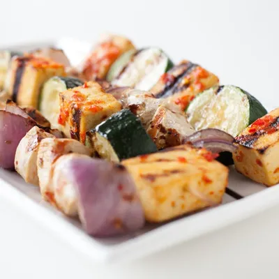 Cinco Pepper Chicken Kebabs