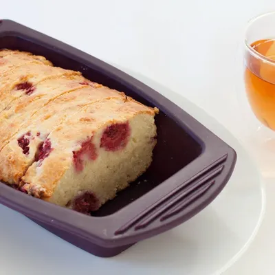 Yogurt Cake with Raspberries