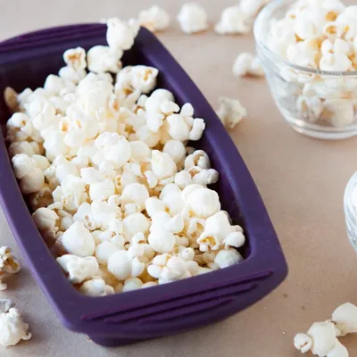 Creamy Dill Pickle Popcorn