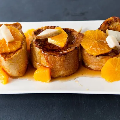 Fruit Crumble-Stuffed French Toast