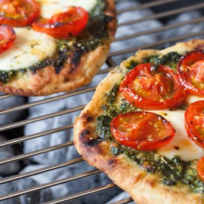 Gluten-free Caprese Pizza