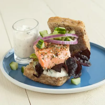 Grilled Salmon Burger with Cucumber and Lemon Dilly Sauce