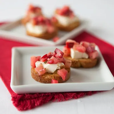 Herb & Garlic Apple Crostini