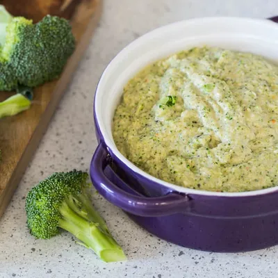 Hot Broccoli Cheddar Dip 