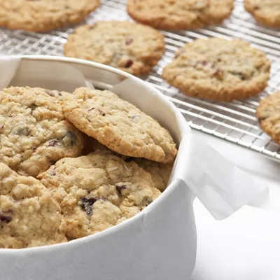 Oatmeal Cookies with Dried Fruit
