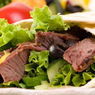 Pinot Noir Beef Wraps