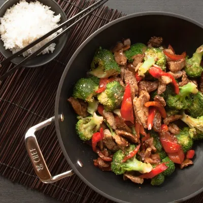Pork Tenderloin and Broccoli Stir-Fry 