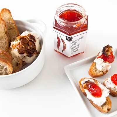 Roasted Garlic & Red Pepper Jelly Crostini