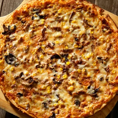 Steak, Mushroom and Cheese Pizza