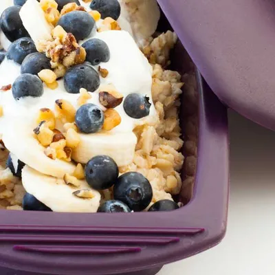 Steamy Berry Good Oatmeal