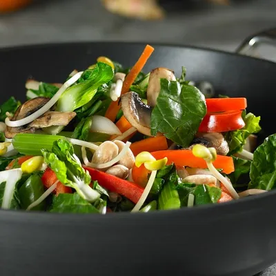 Stir-Fried Vegetables with Almonds