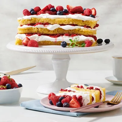Summer Berry Layer Cake