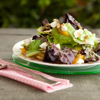 Summer Greens with Balsamic Berry Dressing
