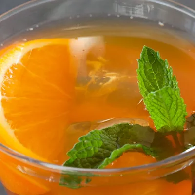 Summer Lovin’ Sweet Bourbon Tea 