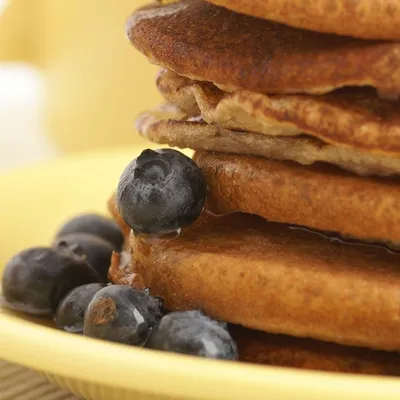 Whole-wheat Banana Pancakes