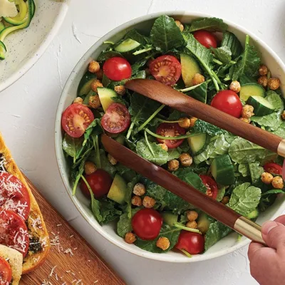 Air-Fryer Caesar Roasted Chickpeas