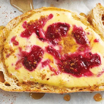 Cranberry Swirl Yogurt Toast