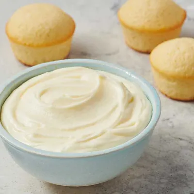 Luscious Lemon Curd Icing